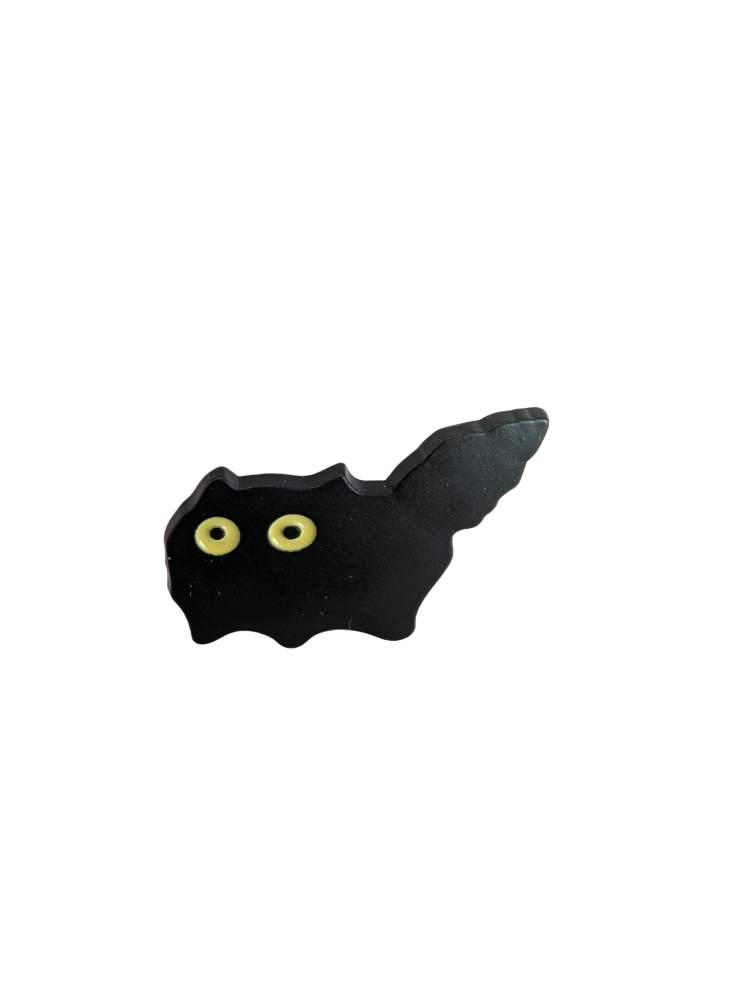 Black cat pin
